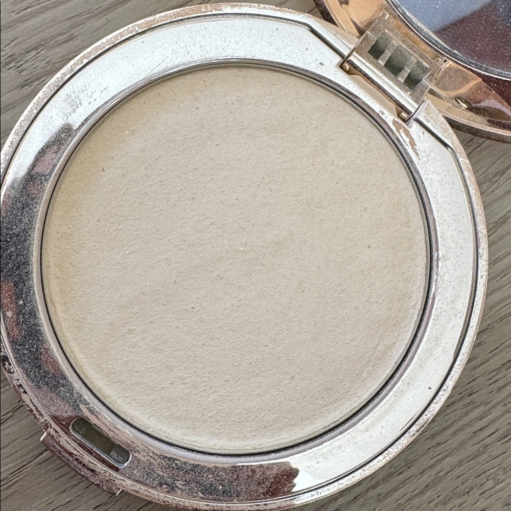 Jane Iredale Glow Time and Golden Shimmer Set with Brush Bundle - Picture 3 of 3